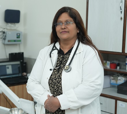 about dr. ekta singh - senior dentist